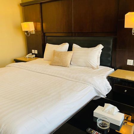 Al Taif Suites Экстерьер фото
